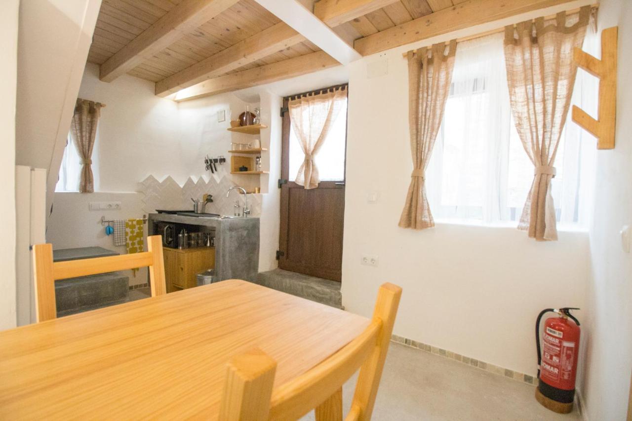 El Pequeno Pajar Apartment Majaelrayo Luaran gambar